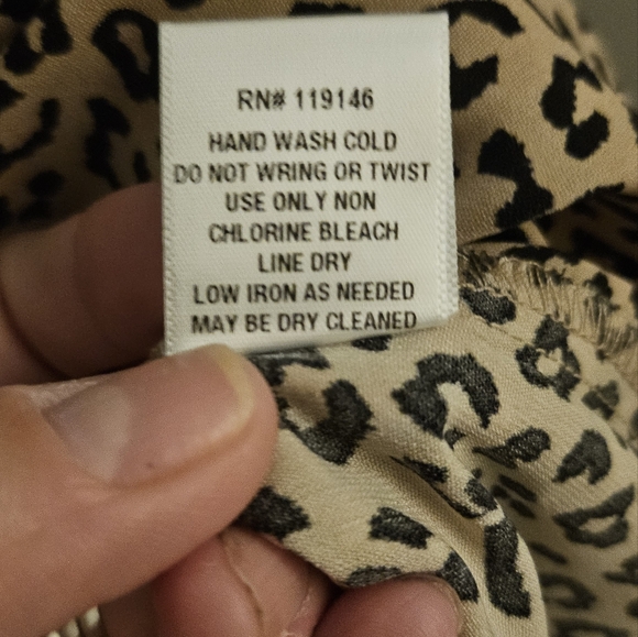 3 for 25$ Jodifil Leopard blouse with cuffed sleeves - Picture 6 of 7
